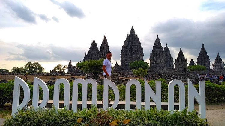Informasi 5 Daftar Souvenir Unik dari Candi Prambanan