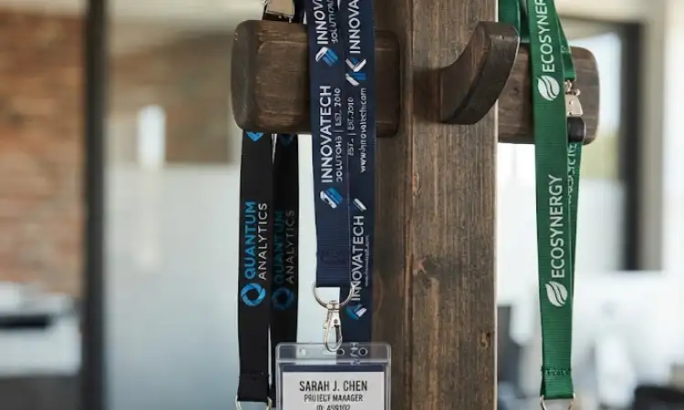 Lanyard custom, Sumber: AI