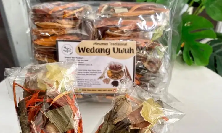 Wedang uwuh dalam kemasan, Sumber: lazada.co.id