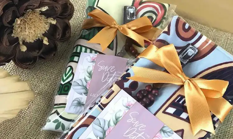 Souvenir sajadah, Sumber: jakmall.id